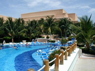 Pool view II - Cancun