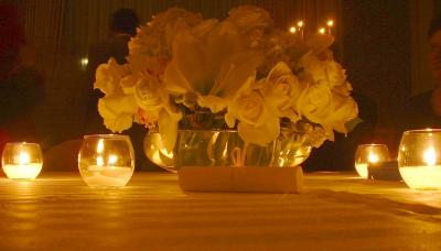 wedding table centerpiece in candlelight