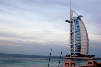 u12/bmcmorrow/medium/38347100.dubaidec085.jpg