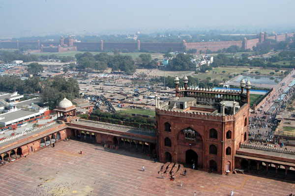 Juma Masjid with Red Fort in the distance