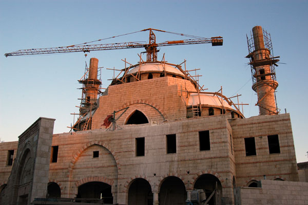 New mosque under construction in Madaba