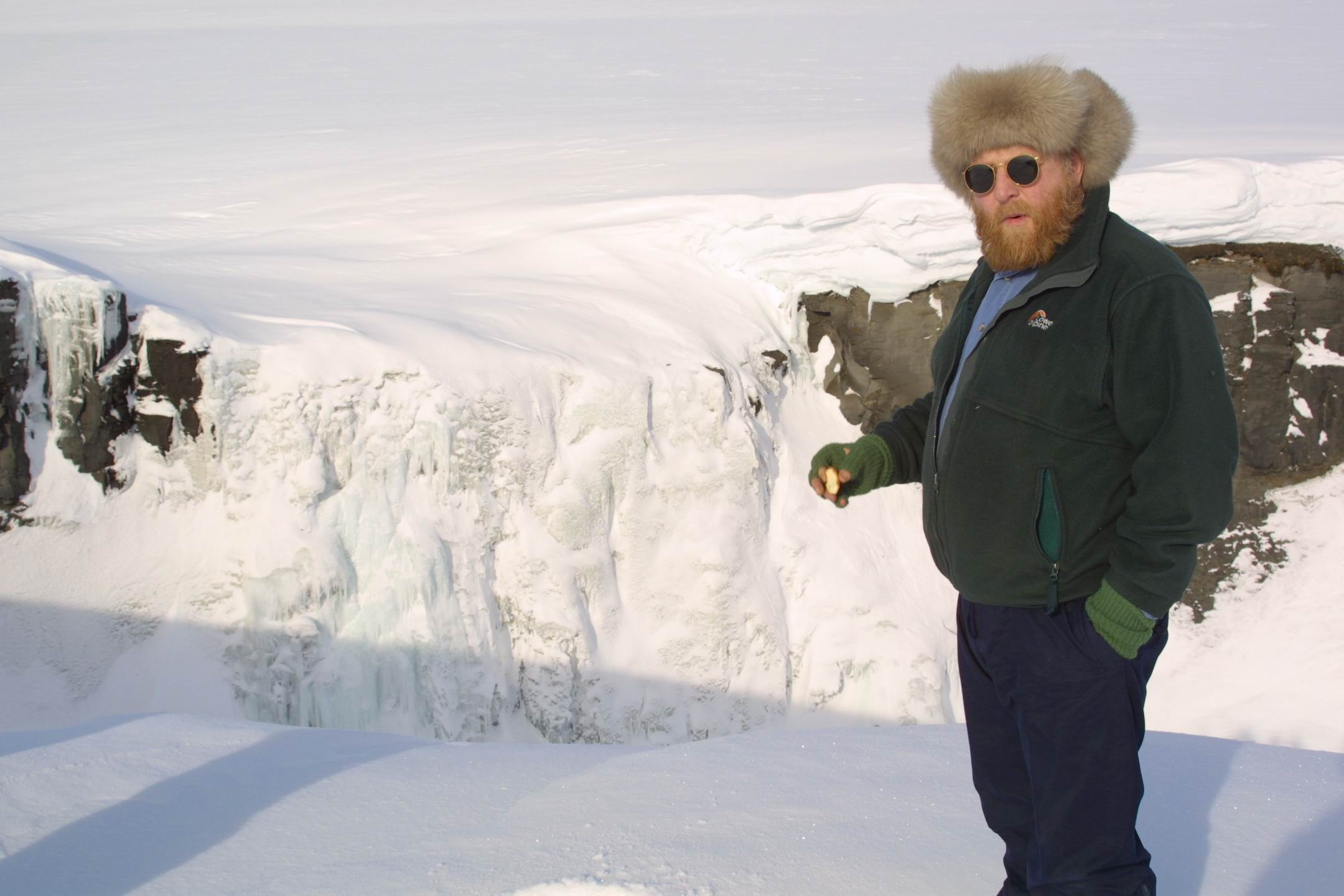 <a href=http://www.fuglavernd.is/html/karahnjukar/syning/09.html>Tfrafoss</a> (sem hverfa mun!)