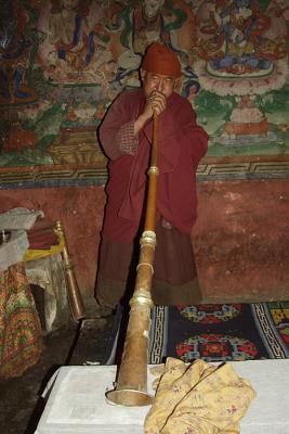 051 - Monk blowing Horn