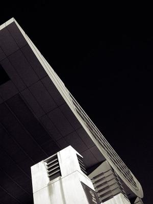 Peak Tower 2