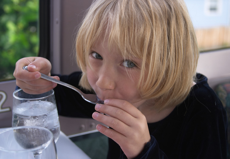 Eating Ice (*)