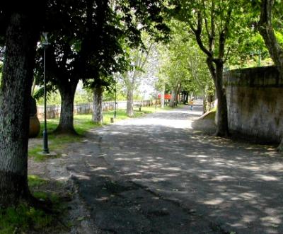 Viale Carducci -  northwest side of Orvieto - overlooks Umbrian countryside.