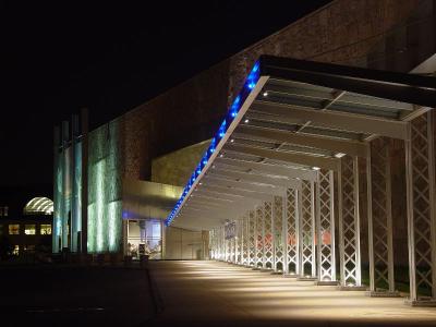 entrance837.jpg