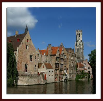 Bruges - Le Quai du Rosaire et le Beffroi
