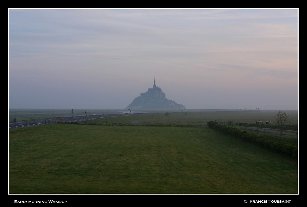 Le mont, before sunrise