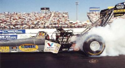 topfueldarrellrussellburnout.jpg