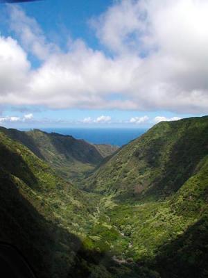 helicopter_valley_ocean.jpg