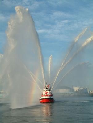 fireboat22.jpg