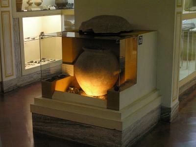 Villanova-Urne 1000 B.C., Museo Etrusco, Volterra