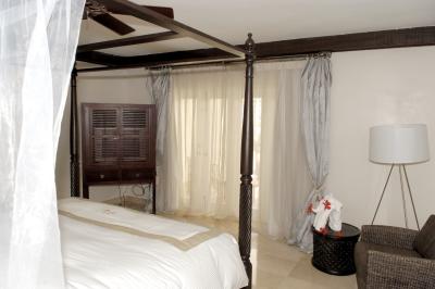 Dona Rosa Suite - Bedroom