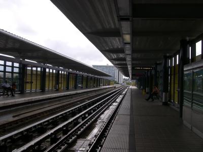 Southbound at Hato Rey station