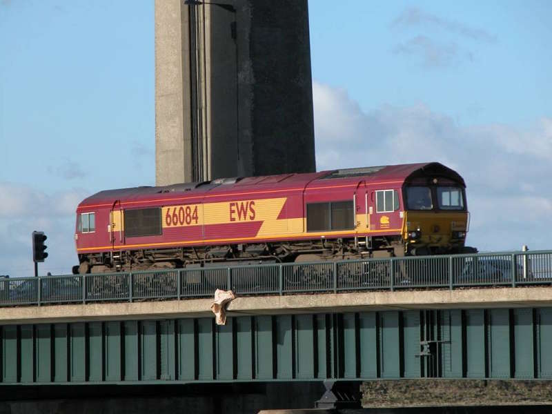 Kingsferry Bridge - Train Crossing