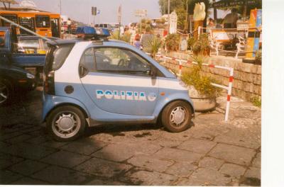 italian police car.jpg