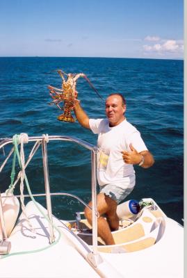 012Our guide Fidel caught a lobster.jpg