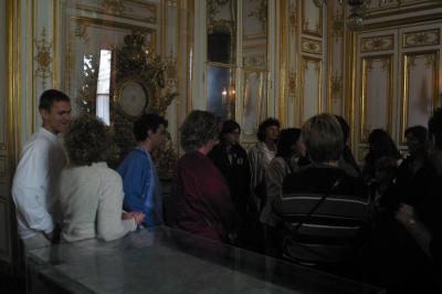 We began with a tour of some of the privateareas of the palace