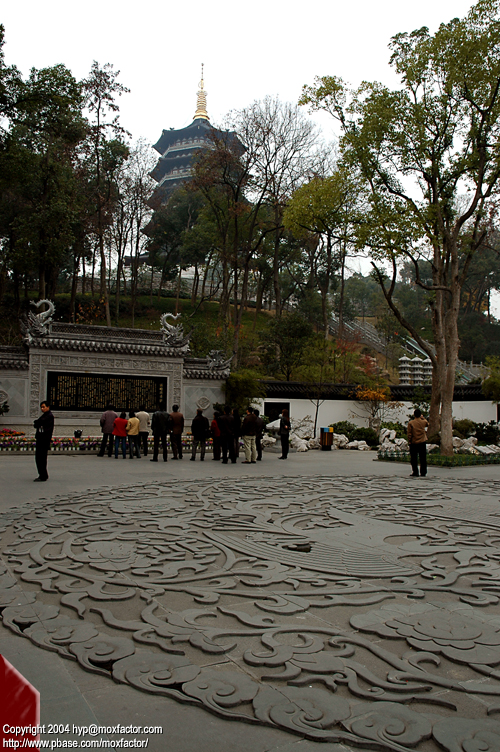 Hangzhou 杭州 - 雷峰塔(改) rebuilt Leifeng Pagoda