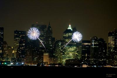 New Years Eve 2005 Fireworks 02.jpg