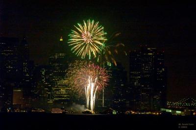 New Years Eve 2005 Fireworks 14.jpg