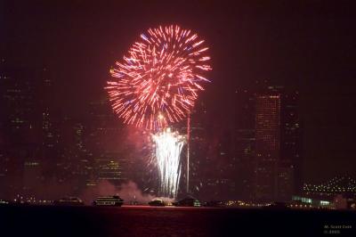 New Years Eve 2005 Fireworks 16.jpg