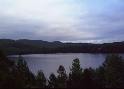 Lac Laurel At Dawn