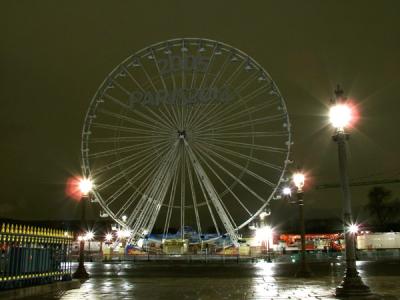 The Ferris Wheel set up in the Place de la Concorde