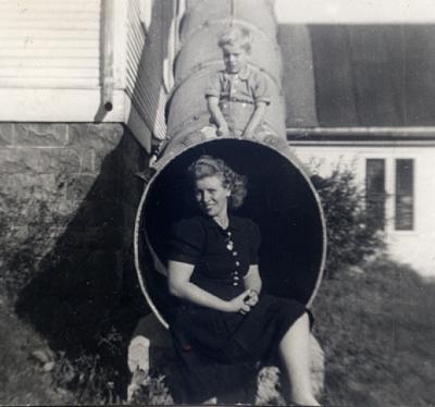 Evelyn at the Hoopole School