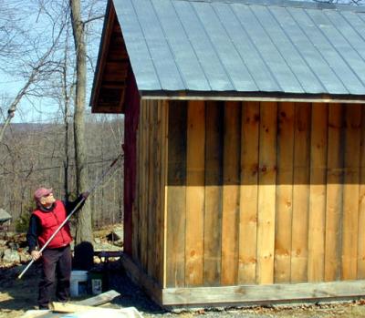 Barn_Apr05-1.JPG