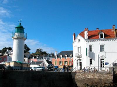 LE PHARE ET l'HTEL.