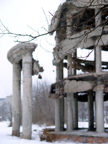 <b>World War II ruins of Childrens hospital</b><br><font size=2> by Yuri Pautov</font>