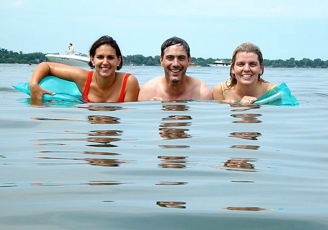 <p align=right><b>Minnesota Summer</b><br><i><font size=1> photographed by Jim Fuglestad</font >