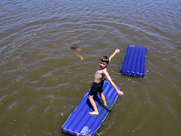 For my next act....Ill juggle while doing this.