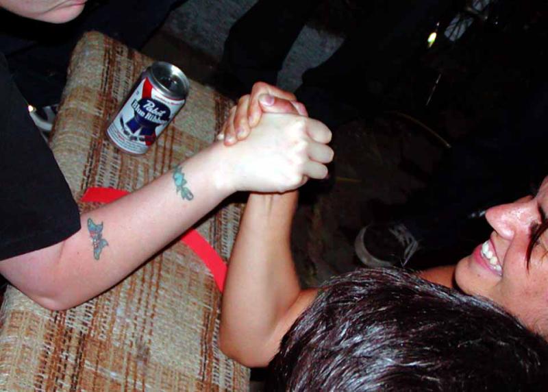 lady arm-wrestling