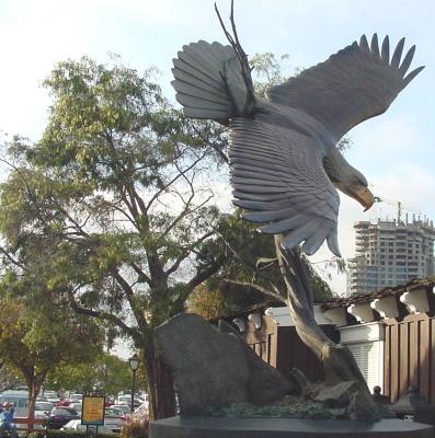 A great statue of an eagle