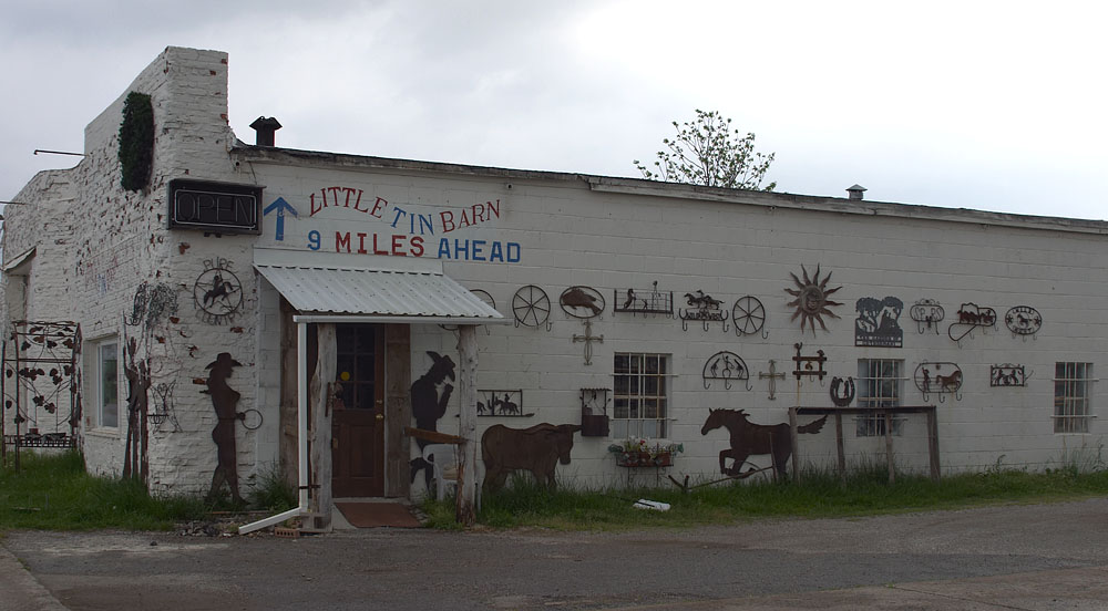 Little Tin Barn Ad