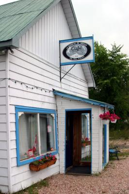 u12/waterhead/medium/19860351.WakefieldStorefront.jpg