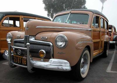 1942 Ford Woodie - Super Deluxe (rare)