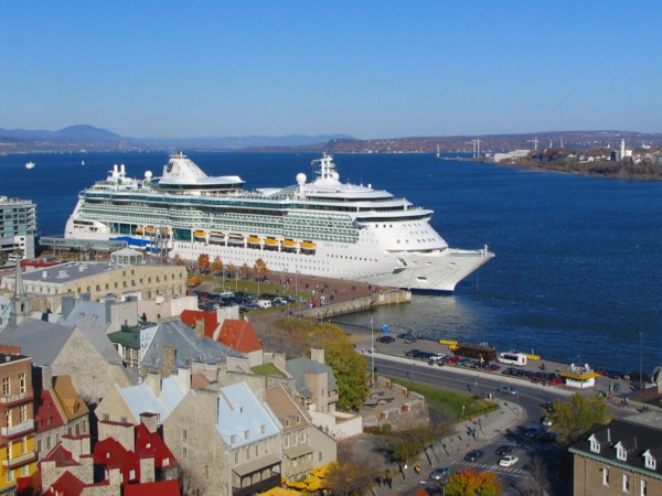 Le Jewels of the seas au port de Qubec