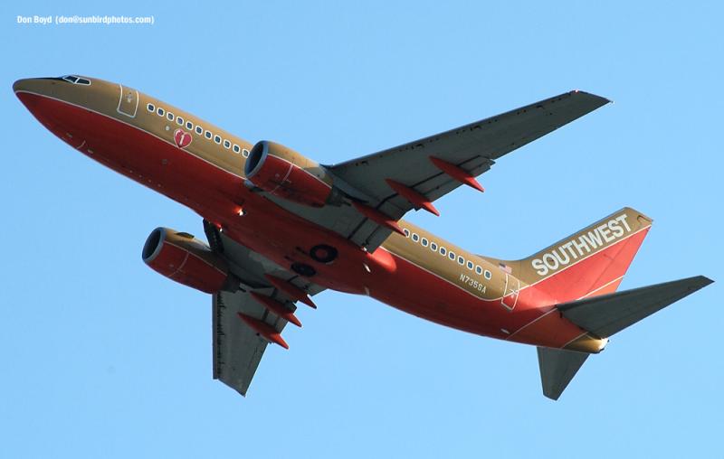 Southwest Airlines B737-7H4 N735SA aviation stock photo