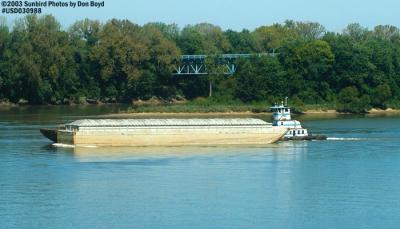 Barge and tug on the Ohio River stock photo #7209