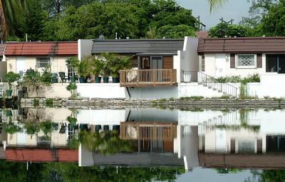 Lake Mary townhouses, Miami Lakes, FL