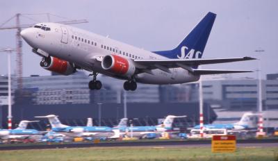 u13/airpaul/medium/6051944.06.09.02ScandinavianAirlinesB737683LNRPA.jpg