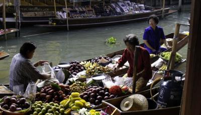 Floating market5 P2101611.jpg