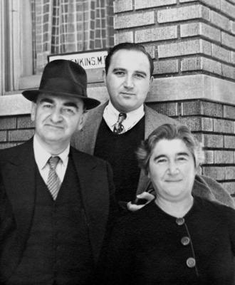 Abe,Leo,Helen_1.jpg