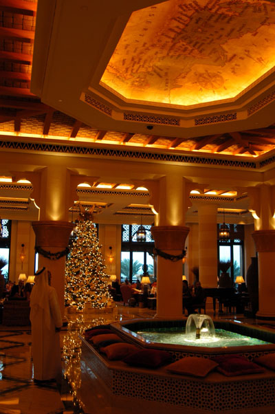 Lobby of the Mina A'Salam hotel