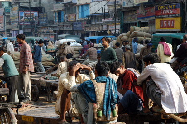 Khari Baoli Road, Old Delhi