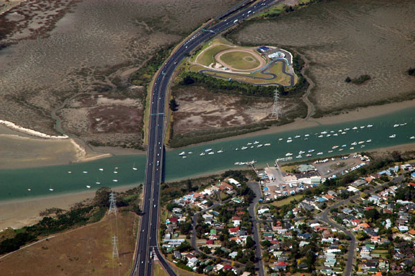 NW Motorway crossing the Whau River at Rosebank Park Domain, New Zealand